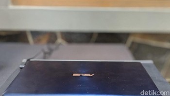 Laptop ini ditenagai prosesor generasi kedelapan Intel Core i5 dan i7. Foto: detikINET/Adi Fida Rahman