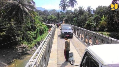 Seminggu Putus, Ruas Jalan Padang-Bukittinggi Sudah Move On