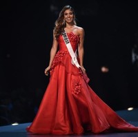 Valeria Morales tidak mampu melampaui pencapaian dari para seniornya di Miss Universe 2018. Prestasinya, menurut catatan para fans Miss Universe Kolombia, sungguh mengecewakan karena tidak tembus sampai babak top 20. Padahal pada 2017, wakil Kolombia berhasil menjadi juara kedua, juara ketiga pada 2016, juara kedua pada 2015 dan meraih mahkota Miss Universe pada 2014. Foto: Lillian SUWANRUMPHA / AFP