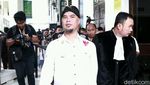 Bacakan Pledoi, Ahmad Dhani Ditemani Fadli Zon dan Mulan
