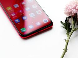 Penampakan Huawei Nova 4 yang Punya Kamera 48 MP