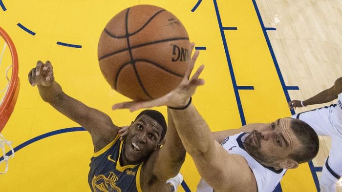 Warriors kalahkan Memphis Grizzlies (Kyle Terada-USA TODAY Sports) Warriors kalahkan Memphis Grizzlies (Kyle Terada-USA TODAY Sports)