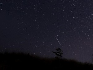 Deretan Fenomena Langit Desember 2024, dari Konjungsi Planet hingga Hujan Meteor