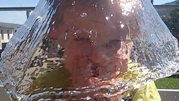 Topi dari air. (Foto: Brightside)