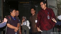 Selain bicara soal banding vonis Kotjo, dalam kesempatan yang sama Febri juga mengatakan KPK baru saja berdiskusi dengan koalisi Bersihkan Indonesia. Dalam diskusi itu dibahas soal pencegahan korupsi di sektor sumber daya alam termasuk kasus PLTU Riau-1 yang di dalamnya terkait pengadaan batu bara.