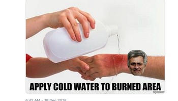 Paul Pogba pun sempat memunculkan sebuah posting bergambar dirinya, yang terindikasi menyindir Mourinho. Cuitan, yang sudah dihapus, itu diibaratkan bikin luka pemecatan Mourinho kian sakit. (Foto: Internet/Twitter)