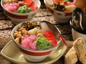 Yuk, Hangatkan Tubuh dengan Sekuteng dan Bandrek di 5 Tempat Ini!