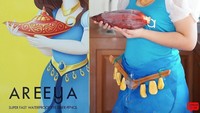 Kalau dilihat dari bentuknya, kali ini Sine sedang ber-cosplay sebagai Putri Yasmin di film kartun Aladin. Tapi lagi-lagi dengan sabuk yang terbuat dari buah nangka dan kalung dari gorengan. Foto: Instagram farmsook_lek_lek