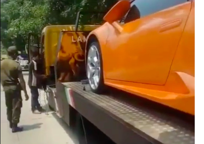  Ban  Lamborghini Hotman Paris Sobek  Rp 5 Juta Buat Avanza Baru