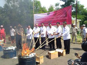 Kemendagri Musnahkan 1,3 Juta e-KTP Rusak