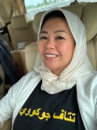 Yenny Wahid Bicara soal Baju  Tulisan  Arab  Pegon Tetap Jokowi 