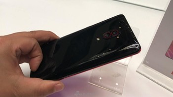 Menjalankan Android Pie. Foto: Sina Mobile