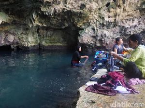 Foto: Gua Secantik Ini Jadi Tempat Cuci Baju