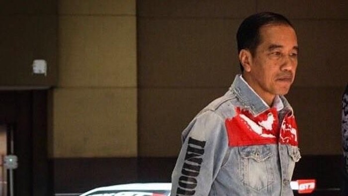 Jaket denim Presiden Jokowi populer di pencarian Google 2018. Foto: Instagram Jaket denim Presiden Jokowi populer di pencarian Google 2018. Foto: Instagram