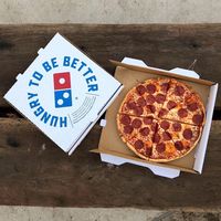 Wouw! Satu Pizza Raksasa Ini Bisa Dimakan hingga 20 Orang
