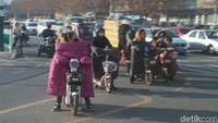 Di dalam beleid itu terdapat 9 pasal dan klasifikasi 5 jenis kendaraan yang diatur; skuter listrik, sepeda roda satu (unicycle), otoped, hoverboard, dan sepeda listrik. Bonauli/detikTravel  