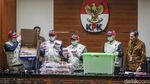 Banyak Banget, Tumpukan Uang OTT Kemenpora