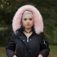 Meski aneh, Cecilia mengaku keluarganya selalu mendukung. Aku pikir mereka mengerti pentingnya bahwa sentuhan sangat penting untuk orang-orang, tutur Cecilia. Foto: Instagram @ceceliaailecec