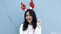Ovi pun tampaknya sudah mempersiapkan Natal pertamanya itu. Pool/Palevi S/detikFoto.