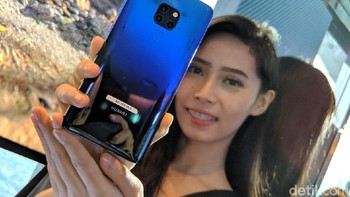 Bagian belakang Mate 20. Foto: Adi Fida Rahman/detikINET