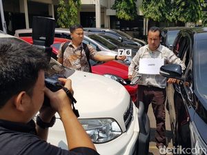 Munculnya Kardus Bandeng Presto di Rekonstruksi Suap Hakim Semarang