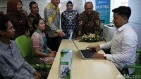 BPJS Ketenagakerjaan berkolaborasi dengan BNI terkait penempatan personel di kantor cabang BNI di berbagai kabupaten dan kota seluruh Indonesia.