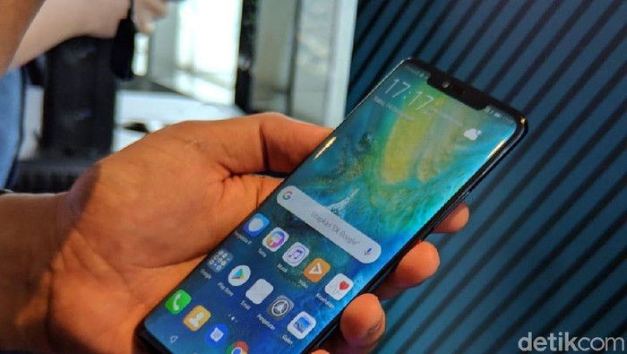 Bisa beli Huawei Mate 20 Pro dengan Rp 1? (Foto: Adi Fida Rahman/detikINET) Bisa beli Huawei Mate 20 Pro dengan Rp 1? (Foto: Adi Fida Rahman/detikINET)