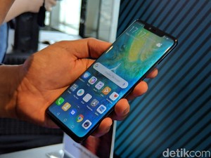 Huawei Mate 20 Pro Sabet Gelar Smartphone Terbaik di MWC 2019