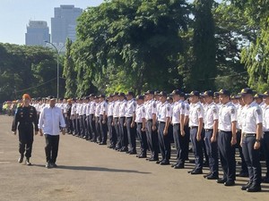 Apel Natal di Stasiun Gambir, Menhub Imbau Pelayanan Ditingkatkan