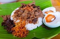 Selain Soto Gubeng, Ini Jajanan Legendaris Surabaya yang Bikin Nagih