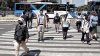 Pelican Crossing Tosari, nggak kalah keren. Di tempat ini juga biasanya banyak yang suka foto-foto nih. Tapi tetap perhatikan keselamatan dan jangan sampai menganggu pengguna jalan ya. (Pradita Utama/detikcom)