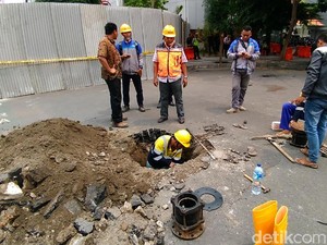 PDAM Surabaya Normalisasi Pipa yang Terdampak Amblesnya Jalan Gubeng