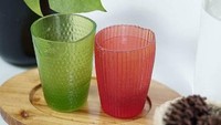 Evoware pun terus berinovassi mengembangkan produk mereka. Salah satunya adalah menciptakan gelas dari jelly sebagai pengganti gelas kertas atau plastik. Istimewa/Dok. Instagram @evowareworld.