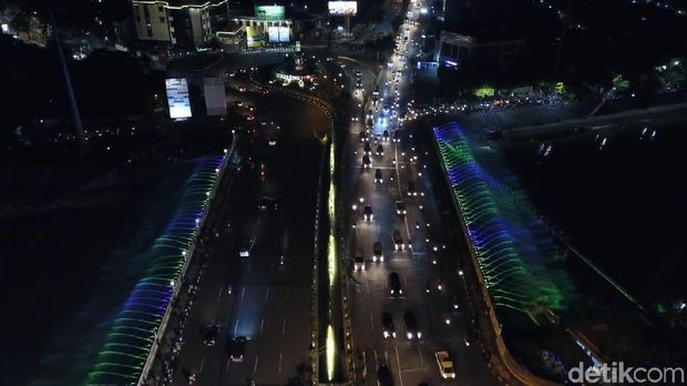 Ayo Liburan! Semarang punya Air Mancur Mirip di Korsel