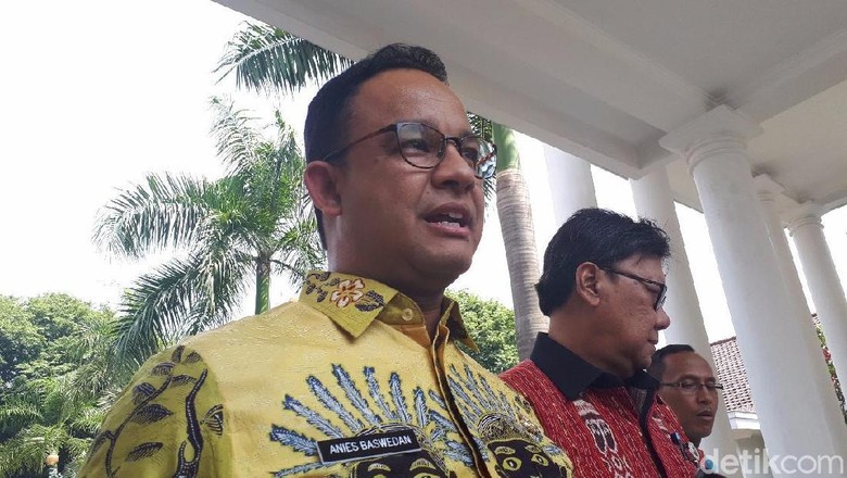 Anies: Pembongkaran JPO Tosari Selesai 2-3 Hari Lagi Anies: Pembongkaran JPO Tosari Selesai 2-3 Hari Lagi