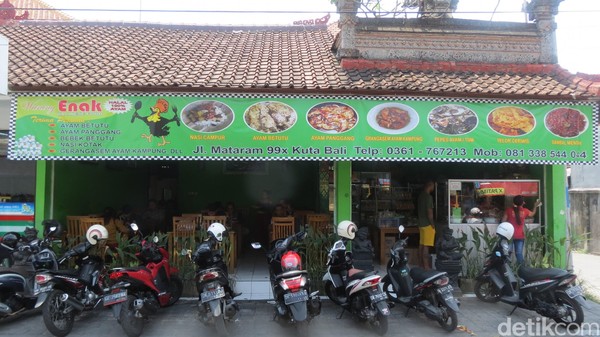 Ada lho ayam betutu enak di tengah Kuta. Ada hidden gem berupa wisata kuliner Warung Enak di Jl Mataram No 99X, Kuta, Bali (Fitraya/detikTravel) Ada lho ayam betutu enak di tengah Kuta. Ada hidden gem berupa wisata kuliner Warung Enak di Jl Mataram No 99X, Kuta, Bali (Fitraya/detikTravel)