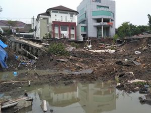 Kontraktor Proyek yang Diduga Bikin Jalan Gubeng Ambles Terdakwa Korupsi