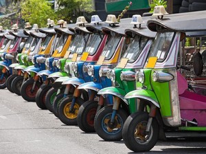 Wisata Thailand Mati Suri, Sopir Tuk-tuk Mati Kutu