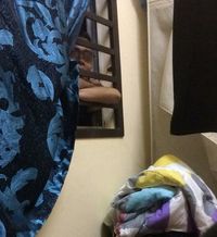 Sogok Pakai Ayam Goreng, Pria Ini Paksa Masuk Ke Jendela Kamar