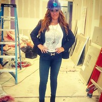 Aku sendiri yang memilih pekerjanya dan memastikan mereka bekerja tepat waktu. Aku akan terus mengawasi pekerja sampai semuanya selesai, ungkap Barbara. Foto: dok. Instagram (@msbarbarak)