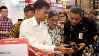 Wali Kota Jakarta Pusat dan BPOM juga mengecek parcel yang dijual di supermarket tersebut. Sebelumnya lokasi ini sudah pernah disidak pada tahun 2017, dan jika terus menerus melakukan kesalahan maka ijin penjualan daging bisa dicabut.