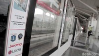 Pengoperasian LRT Jakarta koridor 1 fase 1 (Kelapa Gading-Velodrome) direncanakan pada Februari 2019.