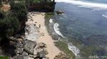 Foto: Pantai Nglolang Bikin Nggak Mau Pulang