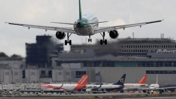 bandara gatwick