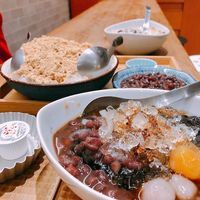 Slurp! Dessert Taiwan dengan Isian Lengkap Cocok Buat Ngemil Sore