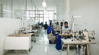 Benang Biru adalah perusahaan rintisan bergerak di bidang jasa konveksi, yang dapat memproduksi seluruh produk fashion. Foto: dok. Benang Biru