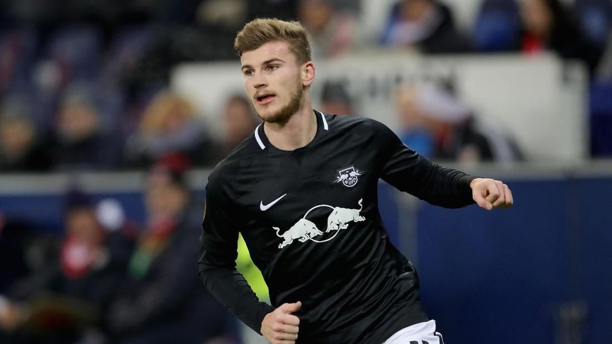 Timo Werner kembali diisukan merapat ke Bayern Munich (Alexander Hassenstein/Getty Images)