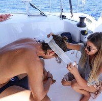 Elayna dan Riley pun dikatakan telah menginspirasi para millennial untuk melakukan hal serupa. Dari banyak orang yang menonton video kami, itu mengubah hidup mereka. Kami tahu karena mereka mengatakan kepada kami dan itu sangat menyenangkan didengar, kata Elayna. Foto: Instagram @elayna.carausu