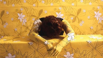 “Melalui aksi ini, saya sedang mengerjakan tema membangun identifikasi saya sendiri sebagai bagian dari dunia tempat saya tinggal atau di mana saya merasa saya dapat menelepon ke rumah. Bio saya telah digambarkan sebagai nomaden jadi mungkin ini juga merupakan kebutuhan untuk mengatasi proses relokasi konstan,” lanjut Cecilia. Foto: Cecilia Paredes