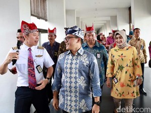 Ikut Terbang Perdana, Vlogger Vincent Raditya Promosikan Banyuwangi